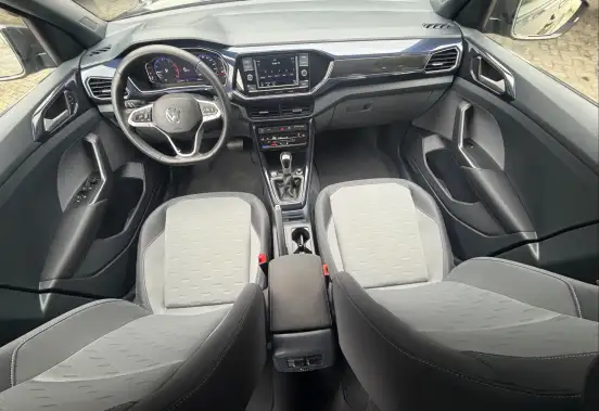 VOLKSWAGEN-T-CROSS-2023