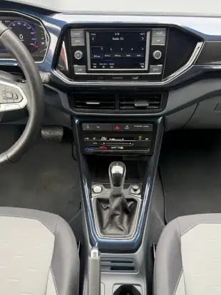 VOLKSWAGEN-T-CROSS-2023