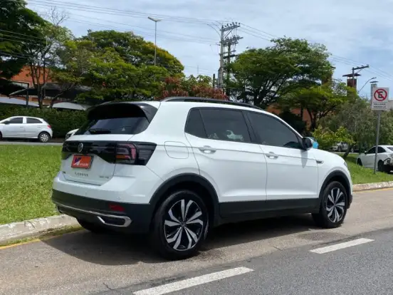 VOLKSWAGEN-T-CROSS-1.0 200 TSI TOTAL FLEX COMFORTLINE AUTOMÁTICO VOLKSWAGEN-T-CROSS-2021