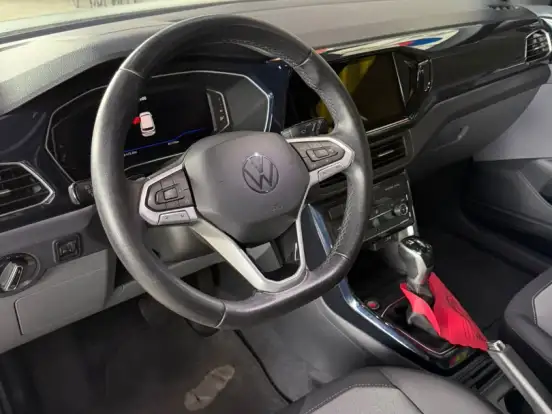 VOLKSWAGEN-T-CROSS-1.0 200 TSI TOTAL FLEX COMFORTLINE AUTOMÁTICO VOLKSWAGEN-T-CROSS-2021