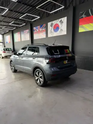 VOLKSWAGEN-T-CROSS-2021