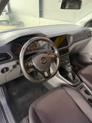 VOLKSWAGEN-T-CROSS-2021