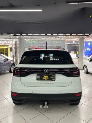 VOLKSWAGEN-T-CROSS-2023