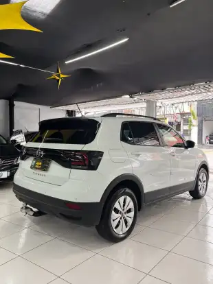 VOLKSWAGEN-T-CROSS-2023