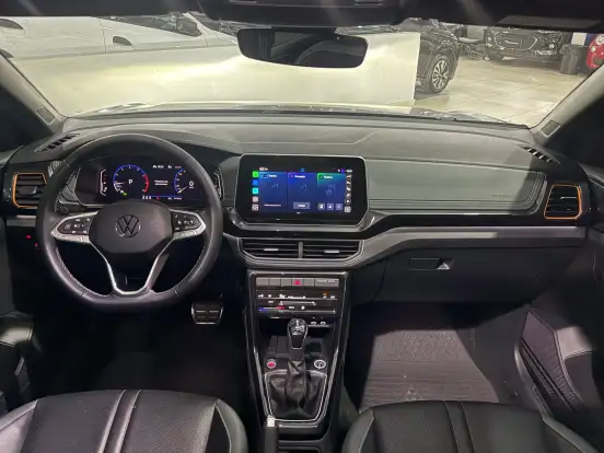 VOLKSWAGEN-T-CROSS-2025