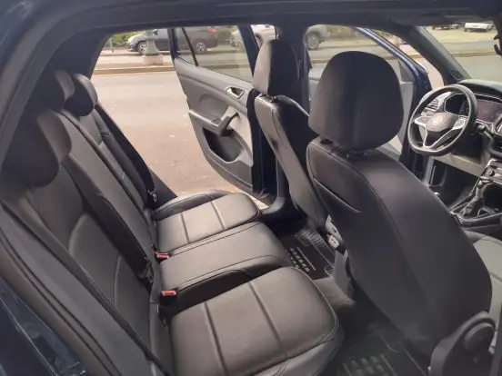 VOLKSWAGEN-T-CROSS-2021