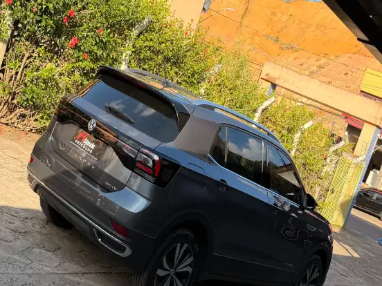 VOLKSWAGEN-T-CROSS-1.4 250 TSI TOTAL FLEX HIGHLINE AUTOMÁTICO VOLKSWAGEN-T-CROSS-2020