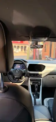 VOLKSWAGEN-T-CROSS-2020