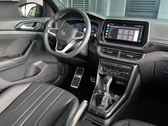 VOLKSWAGEN-T-CROSS-2026