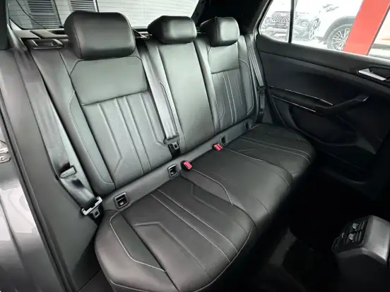 VOLKSWAGEN-T-CROSS-2026