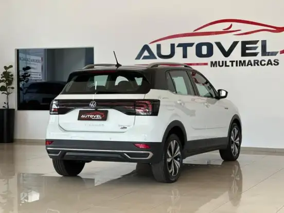 VOLKSWAGEN-T-CROSS-2021