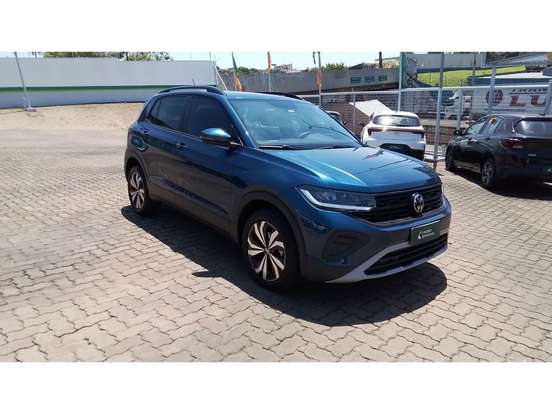 VOLKSWAGEN-T-CROSS-2025