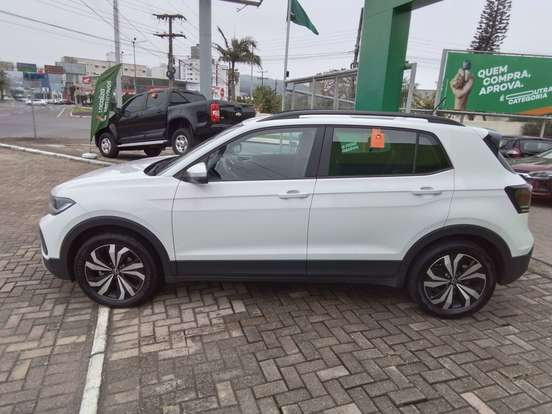VOLKSWAGEN-T-CROSS-1.0 200 TSI TOTAL FLEX AUTOMÁTICO VOLKSWAGEN-T-CROSS-2025