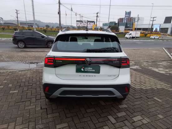 VOLKSWAGEN-T-CROSS-2025