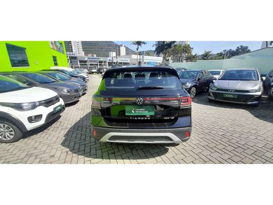 VOLKSWAGEN-T-CROSS-2025