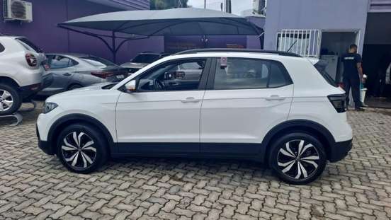 VOLKSWAGEN-T-CROSS-1.0 200 TSI TOTAL FLEX AUTOMÁTICO VOLKSWAGEN-T-CROSS-2024