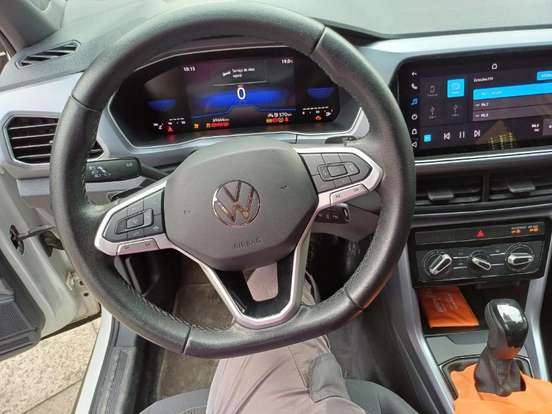 VOLKSWAGEN-T-CROSS-2023