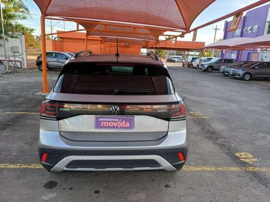 VOLKSWAGEN-T-CROSS-2024
