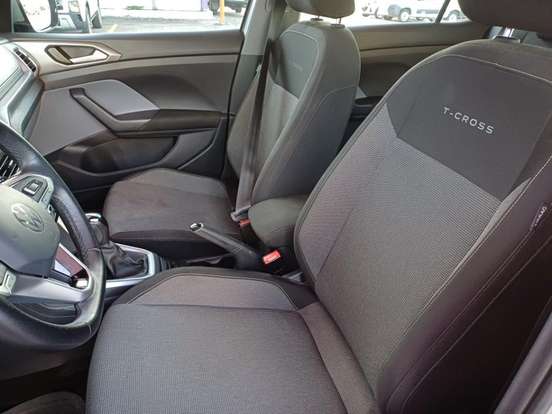 VOLKSWAGEN-T-CROSS-2024