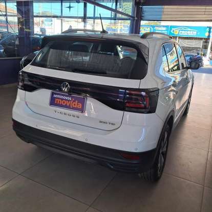 VOLKSWAGEN-T-CROSS-2024