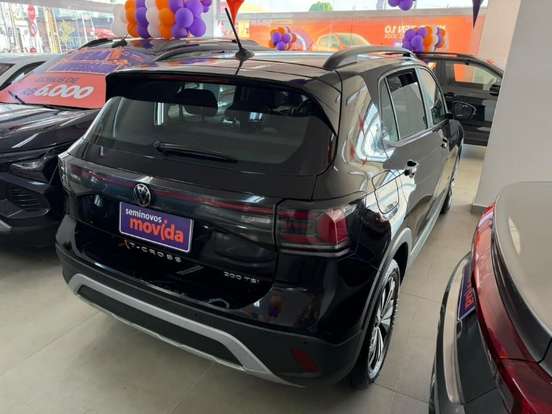VOLKSWAGEN-T-CROSS-2024