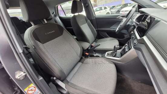 VOLKSWAGEN-T-CROSS-2025