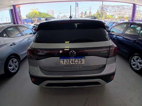 VOLKSWAGEN-T-CROSS-2025