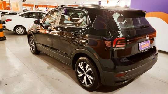 VOLKSWAGEN-T-CROSS-2024