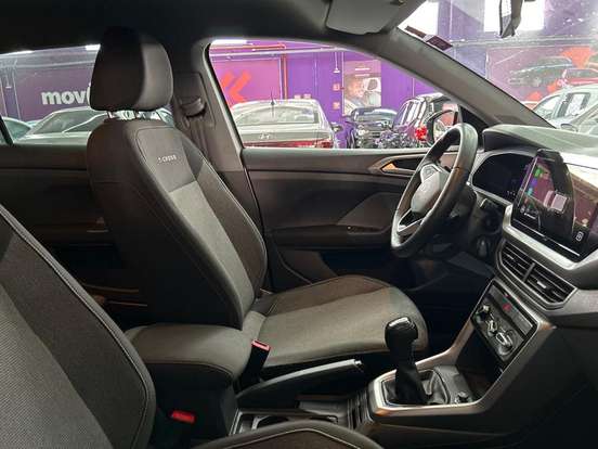 VOLKSWAGEN-T-CROSS-2025