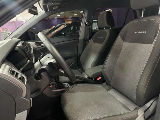 VOLKSWAGEN-T-CROSS-1.0 200 TSI TOTAL FLEX AUTOMÁTICO VOLKSWAGEN-T-CROSS-2025