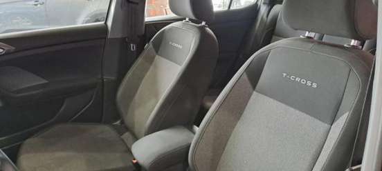 VOLKSWAGEN-T-CROSS-2024