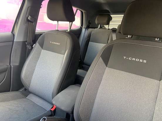 VOLKSWAGEN-T-CROSS-2025