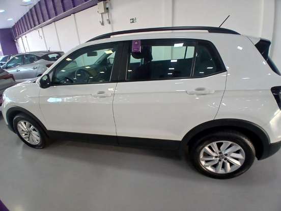 VOLKSWAGEN-T-CROSS-2025