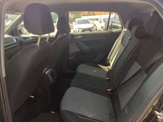 VOLKSWAGEN-T-CROSS-2024