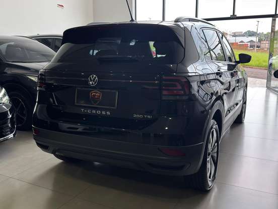 VOLKSWAGEN-T-CROSS-1.0 200 TSI TOTAL FLEX AUTOMÁTICO VOLKSWAGEN-T-CROSS-2023