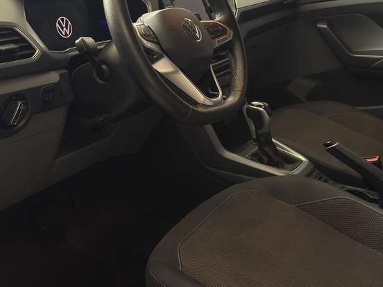 VOLKSWAGEN-T-CROSS-1.0 200 TSI TOTAL FLEX AUTOMÁTICO VOLKSWAGEN-T-CROSS-2023