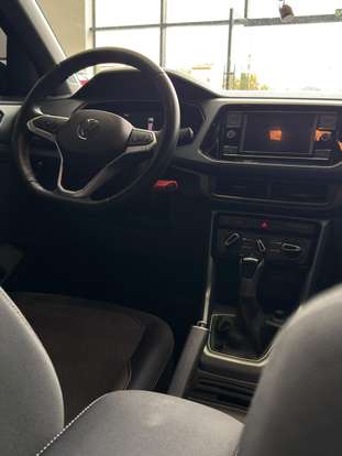 VOLKSWAGEN-T-CROSS-2023