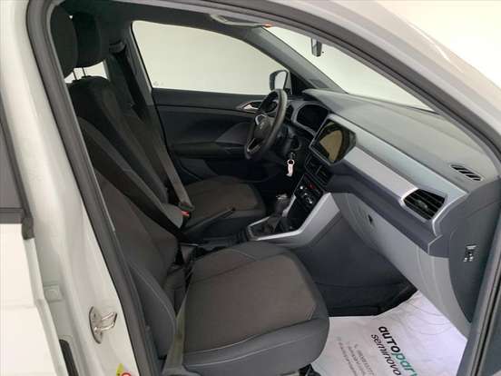 VOLKSWAGEN-T-CROSS-1.0 200 TSI TOTAL FLEX AUTOMÁTICO VOLKSWAGEN-T-CROSS-2023