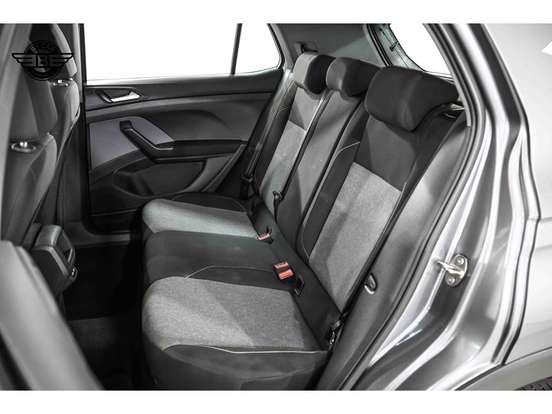 VOLKSWAGEN-T-CROSS-1.0 200 TSI TOTAL FLEX AUTOMÁTICO VOLKSWAGEN-T-CROSS-2024