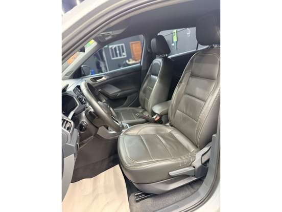 VOLKSWAGEN-T-CROSS-2022