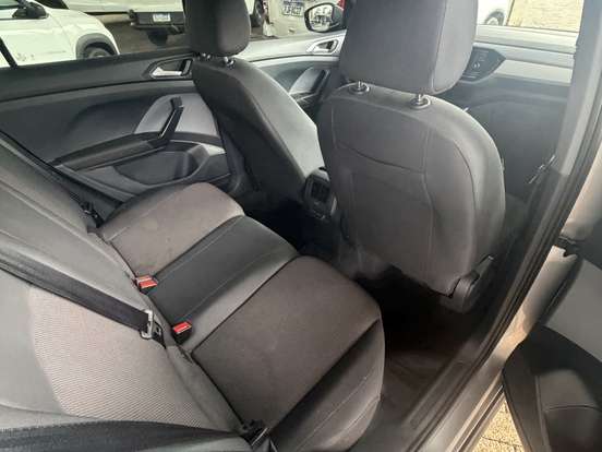 VOLKSWAGEN-T-CROSS-1.0 200 TSI TOTAL FLEX AUTOMÁTICO VOLKSWAGEN-T-CROSS-2023