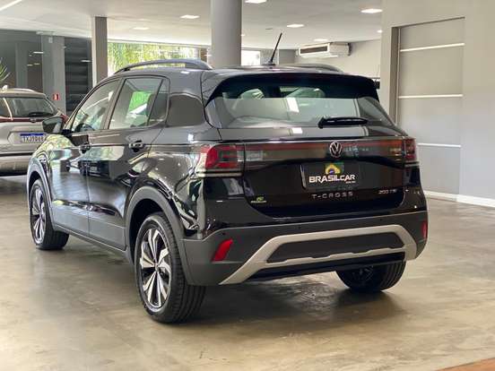 VOLKSWAGEN-T-CROSS-2025