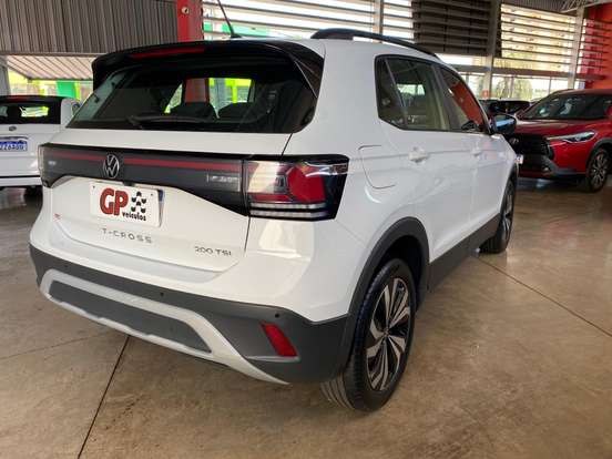 VOLKSWAGEN-T-CROSS-2026