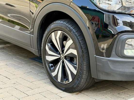 VOLKSWAGEN-T-CROSS-2023