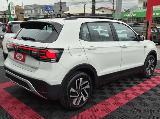 VOLKSWAGEN-T-CROSS-2024