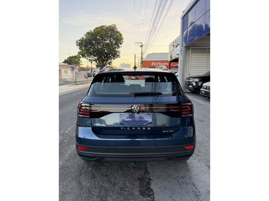 VOLKSWAGEN-T-CROSS-2021