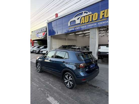 VOLKSWAGEN-T-CROSS-2021