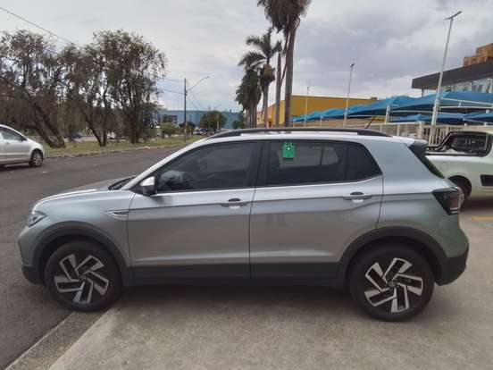 VOLKSWAGEN-T-CROSS-1.0 200 TSI TOTAL FLEX COMFORTLINE AUTOMÁTICO VOLKSWAGEN-T-CROSS-2024