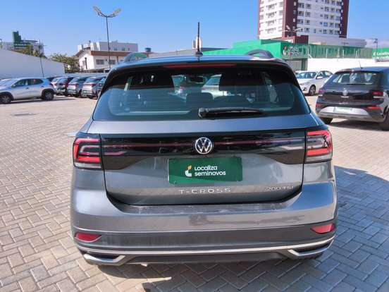 VOLKSWAGEN-T-CROSS-1.0 200 TSI TOTAL FLEX COMFORTLINE AUTOMÁTICO VOLKSWAGEN-T-CROSS-2024