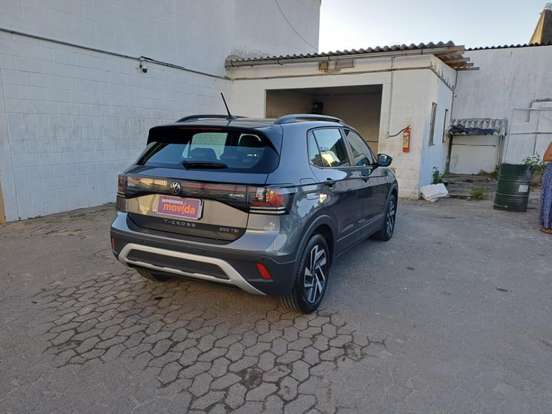 VOLKSWAGEN-T-CROSS-2024